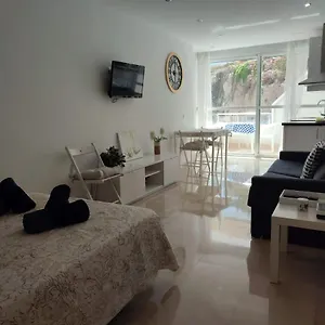 Apartment Turisstiko La Roca Chica 4, Torremolinos