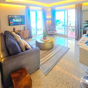 Apartment Seaview Retreat Center, With Pool And Amazing Views By Namaste Elite, Torremolinos